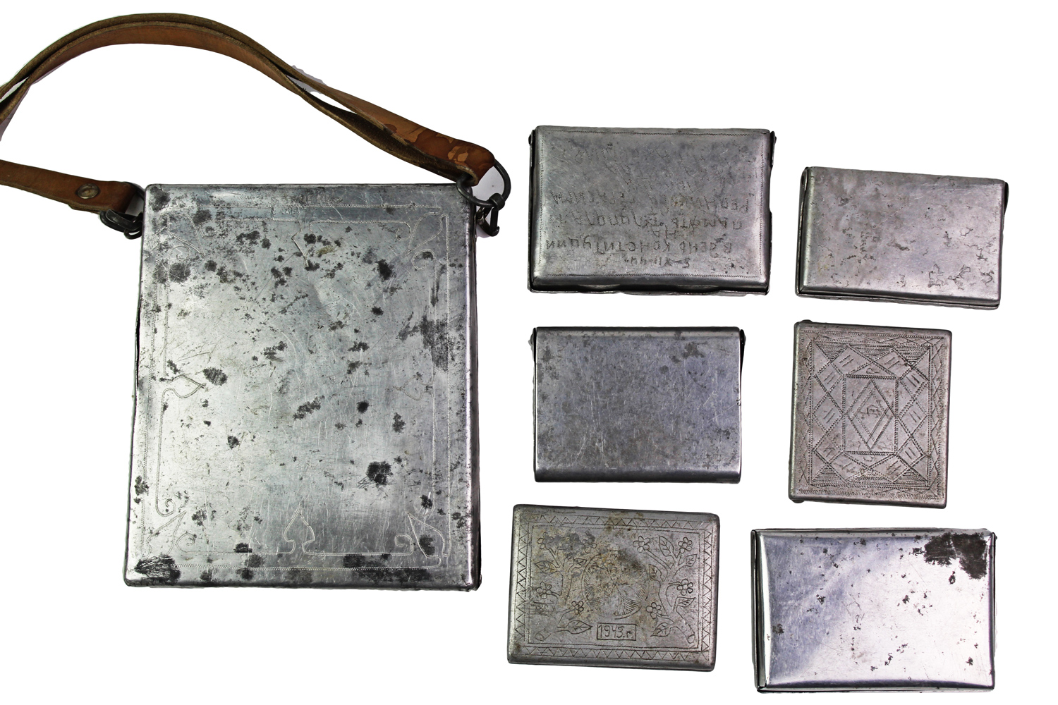 Zestaw pudełek papierośnic sztuka okopowa 