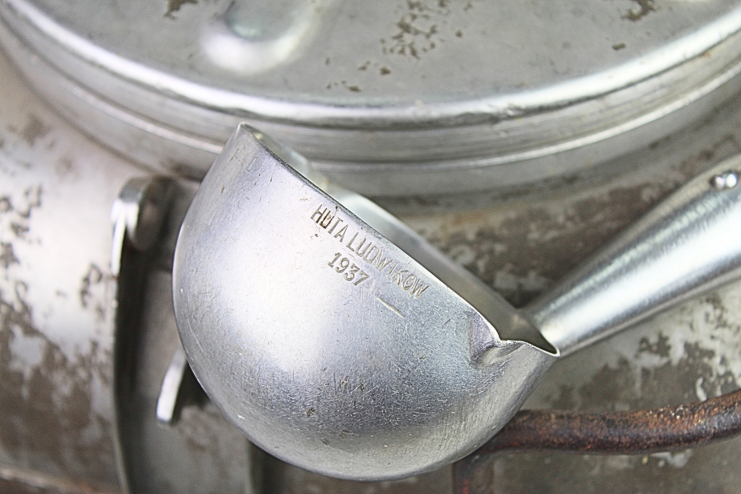 II RP Kocioł z chochlą Huta Ludwików 1937