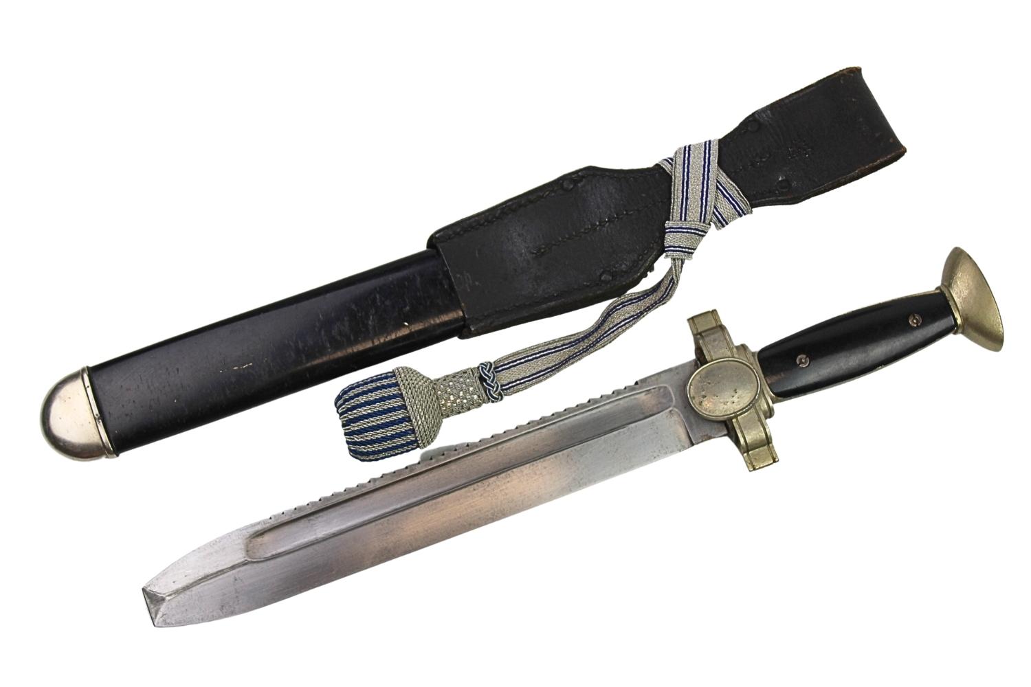 KORDZIK M38 DEUTSCHES ROTES KREUZ (DRK) GES. GESCHUTZT Z TEMBLAKIEM