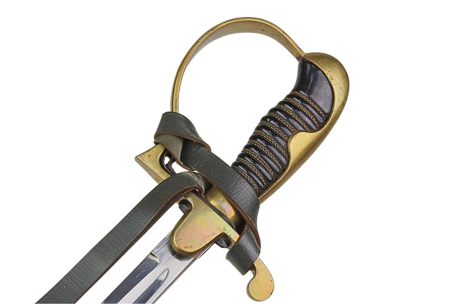 Szabla oficerska Niemcy C.E. 38 Carl Eickhorn Solignen z temblakiem zgodna