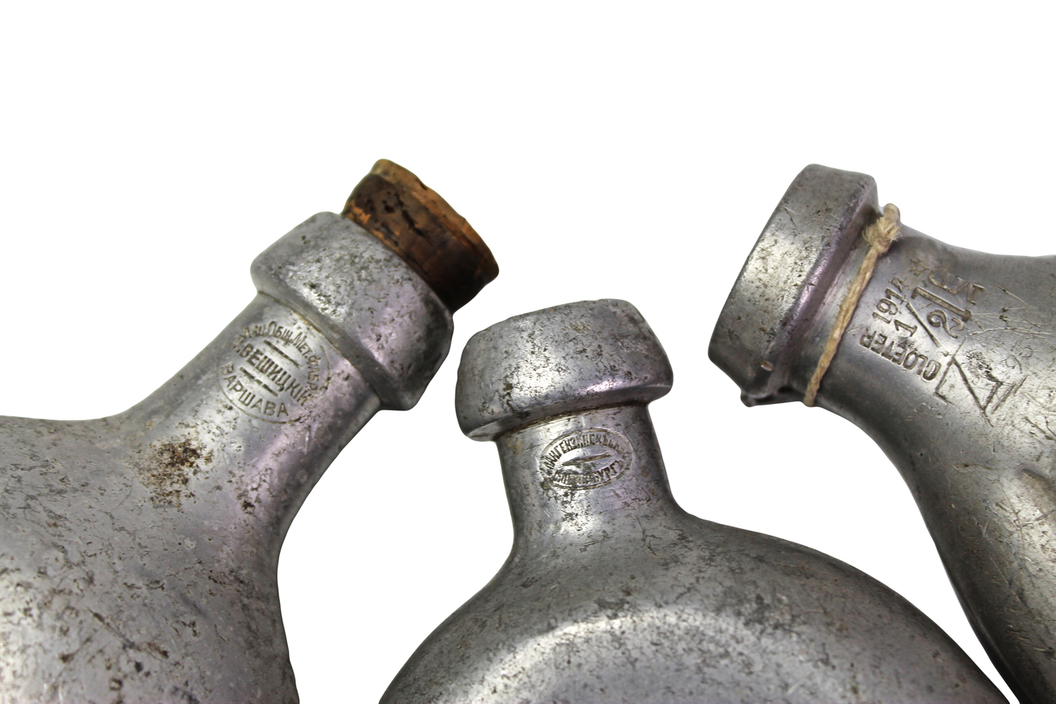 Zestaw Kociołków i manierek carskich