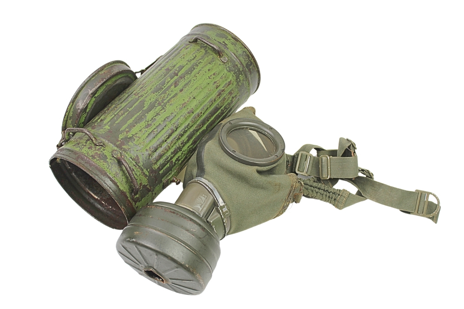 Niemiecka maska przeciwgazowa z puszką