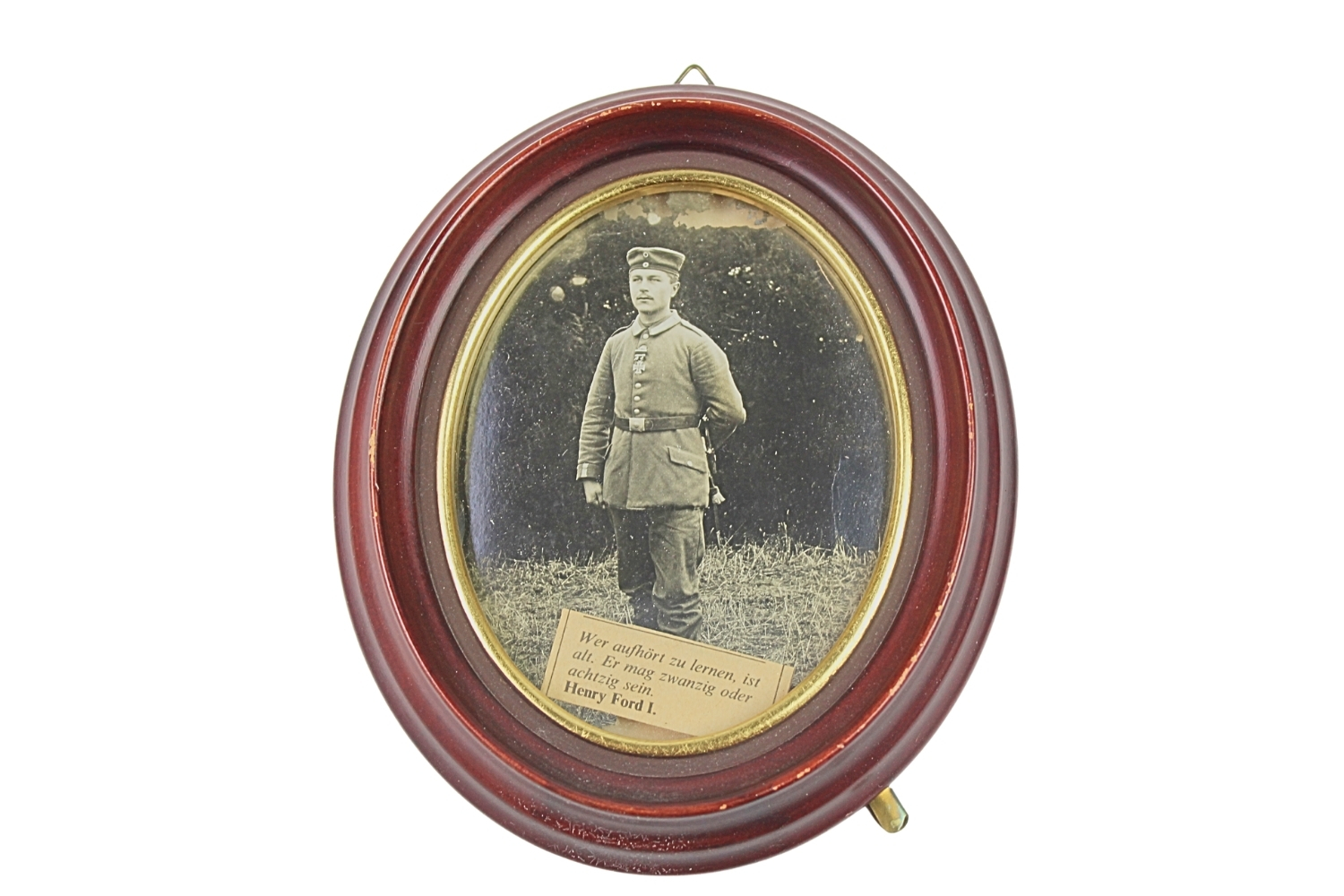 ZDJĘCIE PRUSKIEGO ŻOŁNIERZA W RAMCE