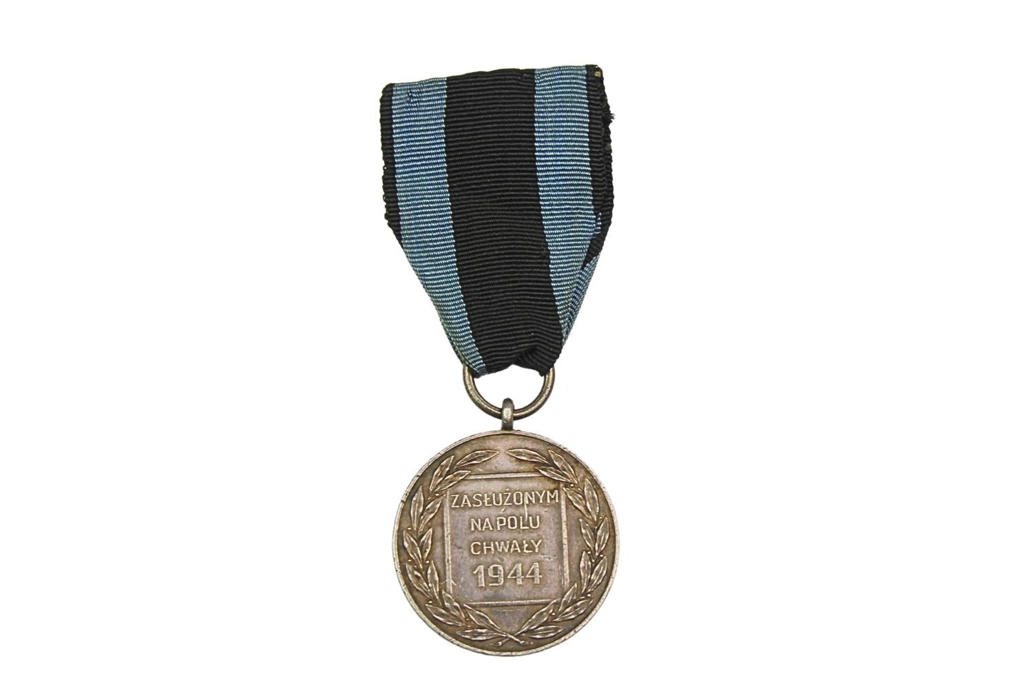 Medal „Zasłużonym na polu chwały 1944”