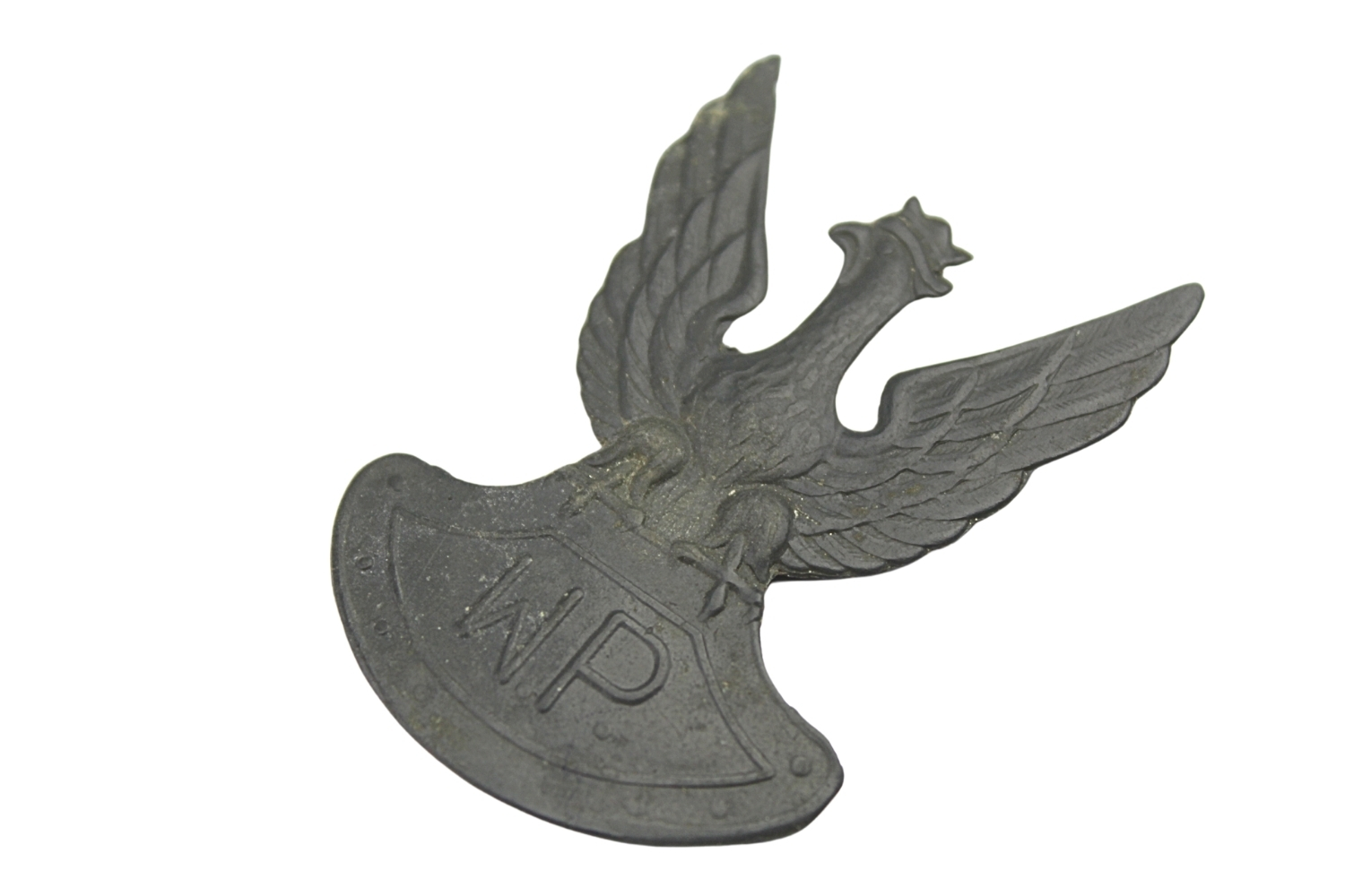 Orzeł partyzancki z W.P. na tarczy amazonek