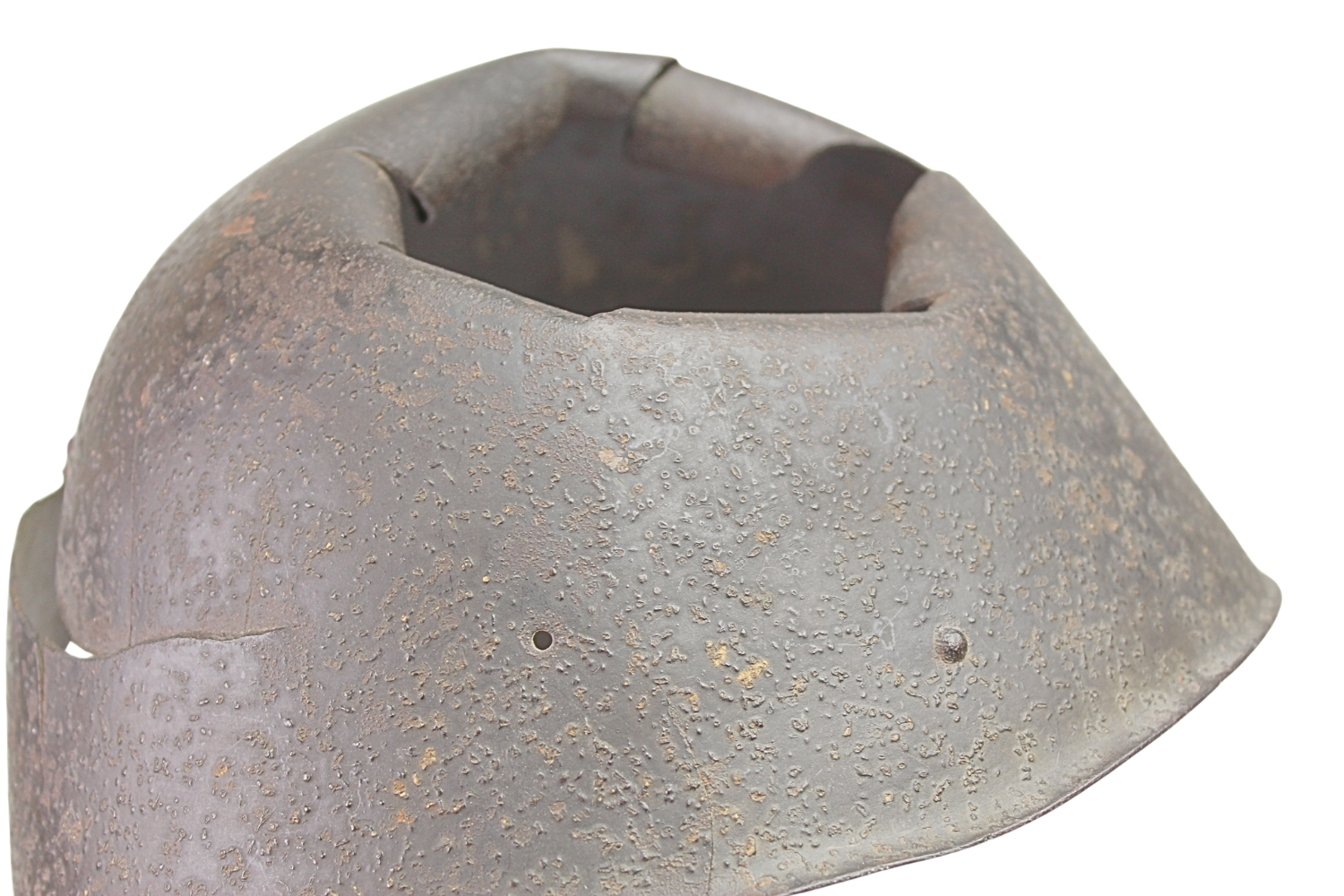 I RP HEŁM WZ. 31 PRZESTRZELONY RELIKT Strych 