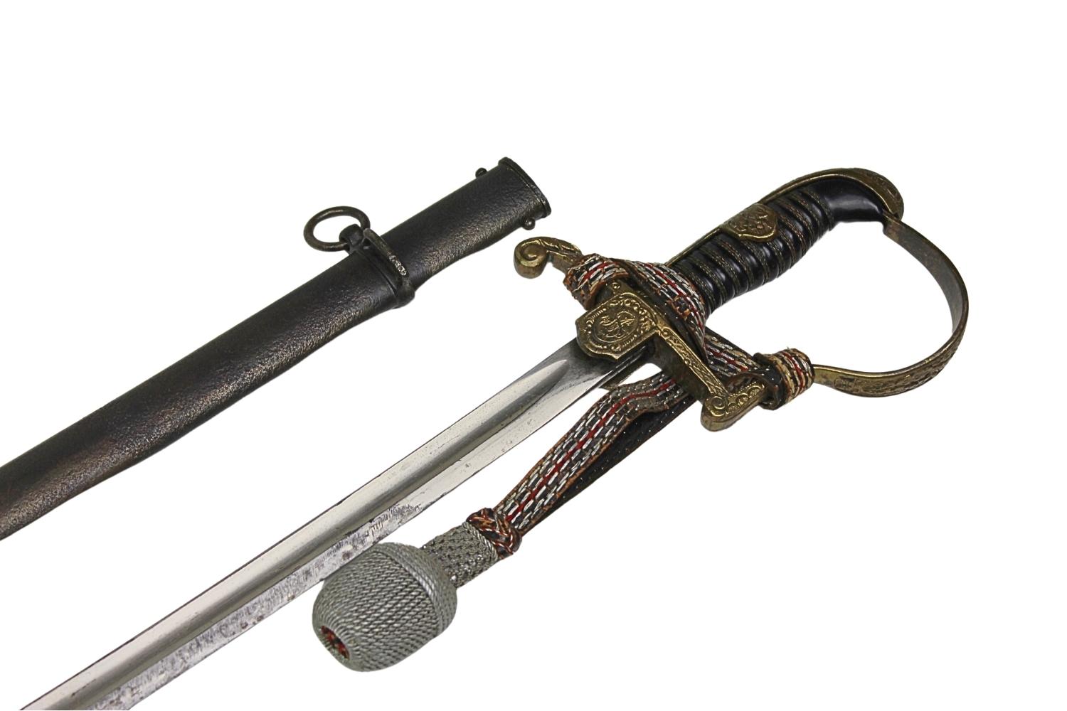 Szabla oficera Wehrmachtu WKC Solingen z temblakiem