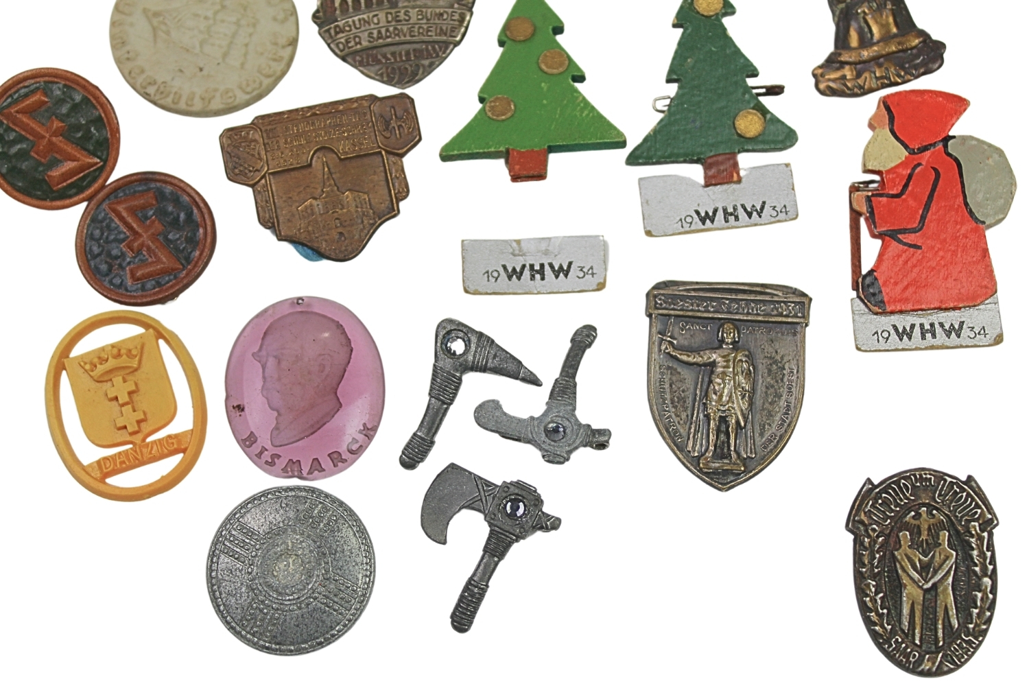 Duży zestaw niemieckich odznak pomoc zimowa WHW 