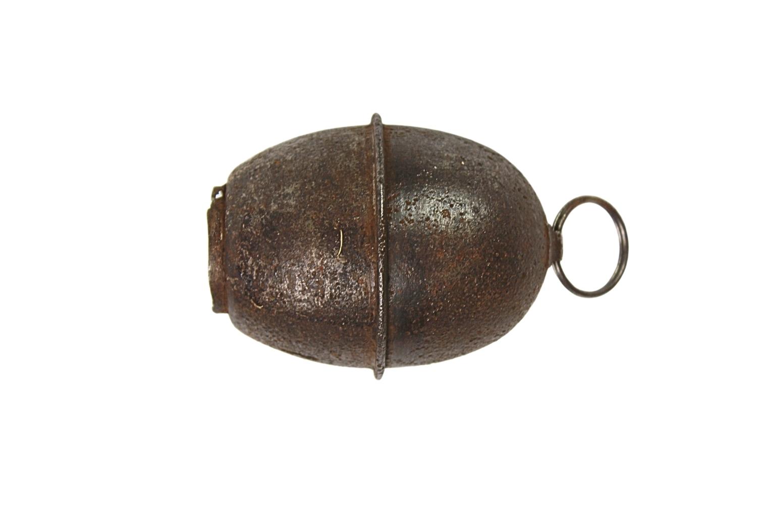 Niemiecki granat Eihandgranate 39 skorupa dekoracyjna 