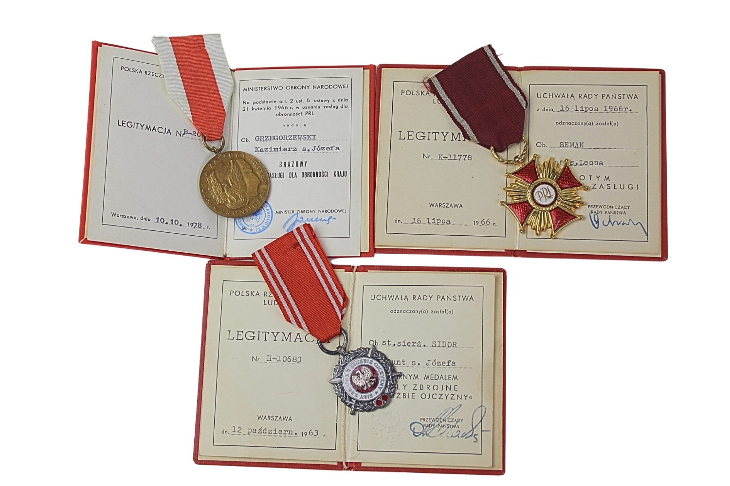 Zestaw medali PRL z legitymacjami 