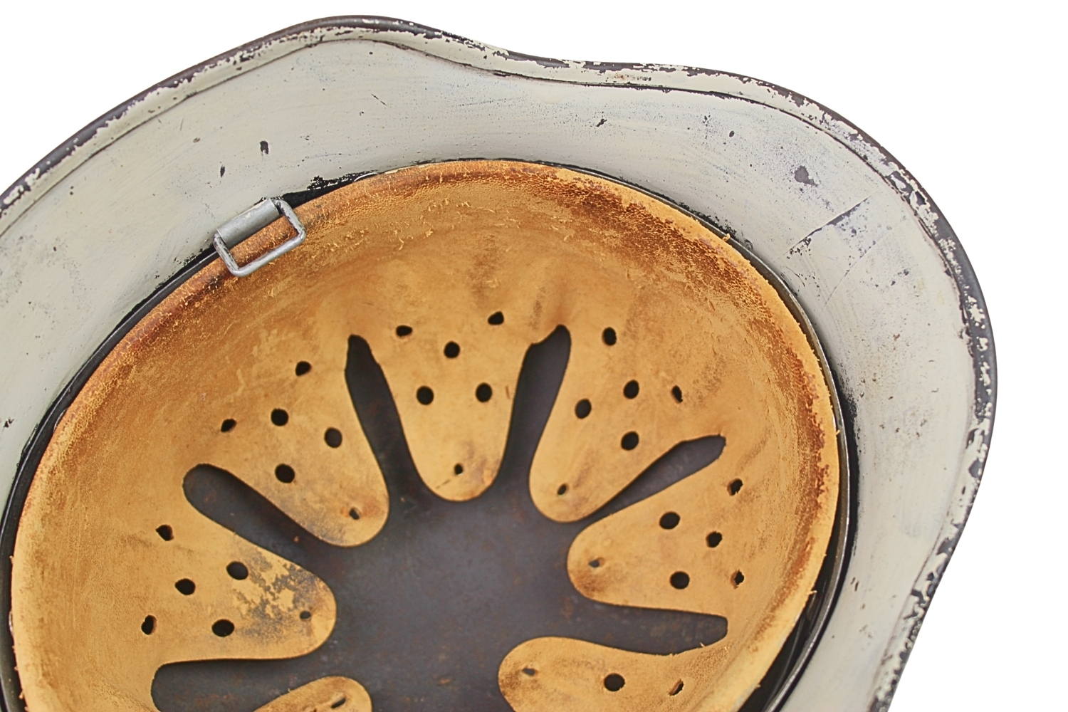 HEŁM M40 SANITARIUSZ SS w kamuflażu zimowym