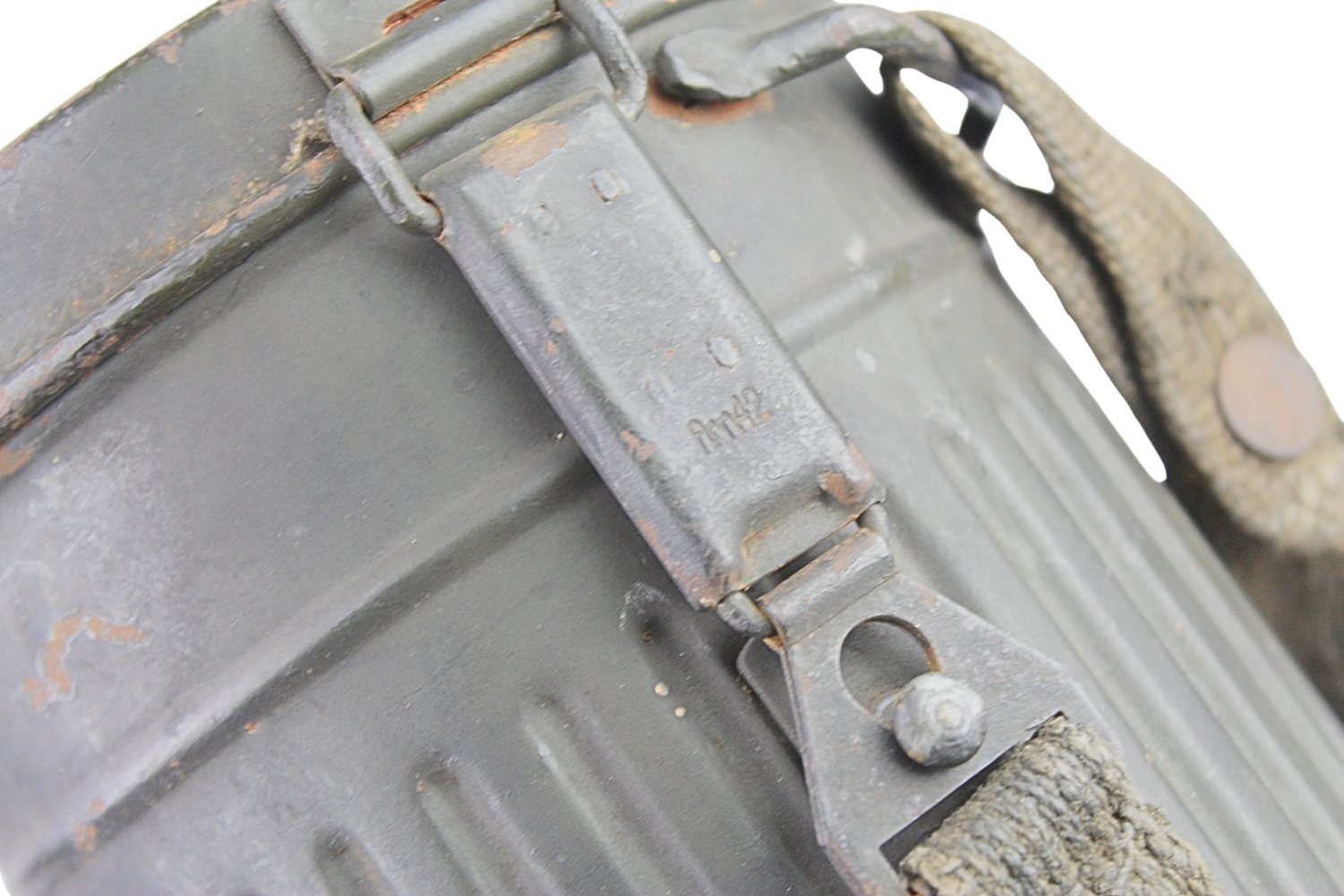 Niemiecka maska przeciwgazowa z puszką frn 1942