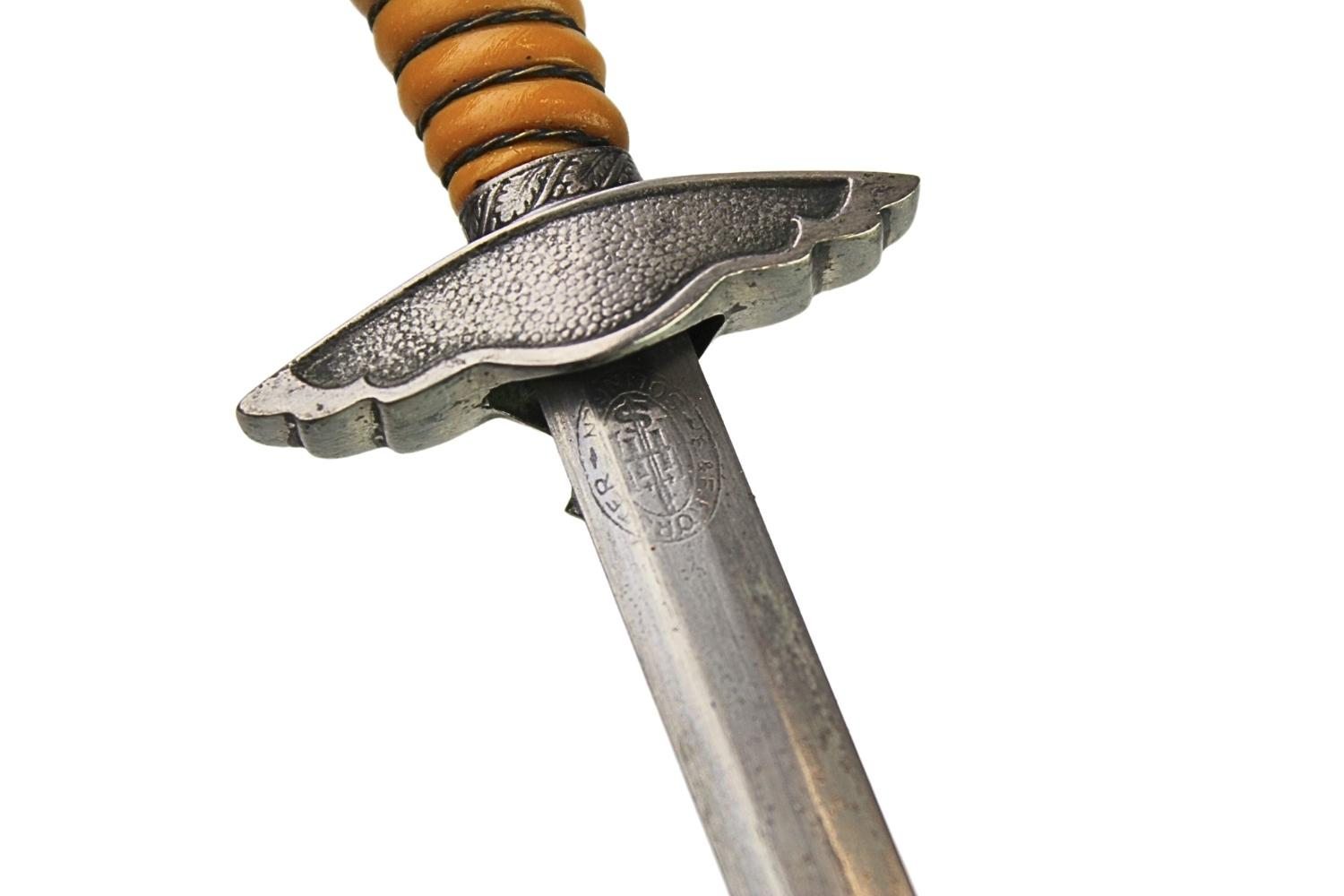 Kordzik Luftwaffe F.H. Horster Solingen miniaturowy 