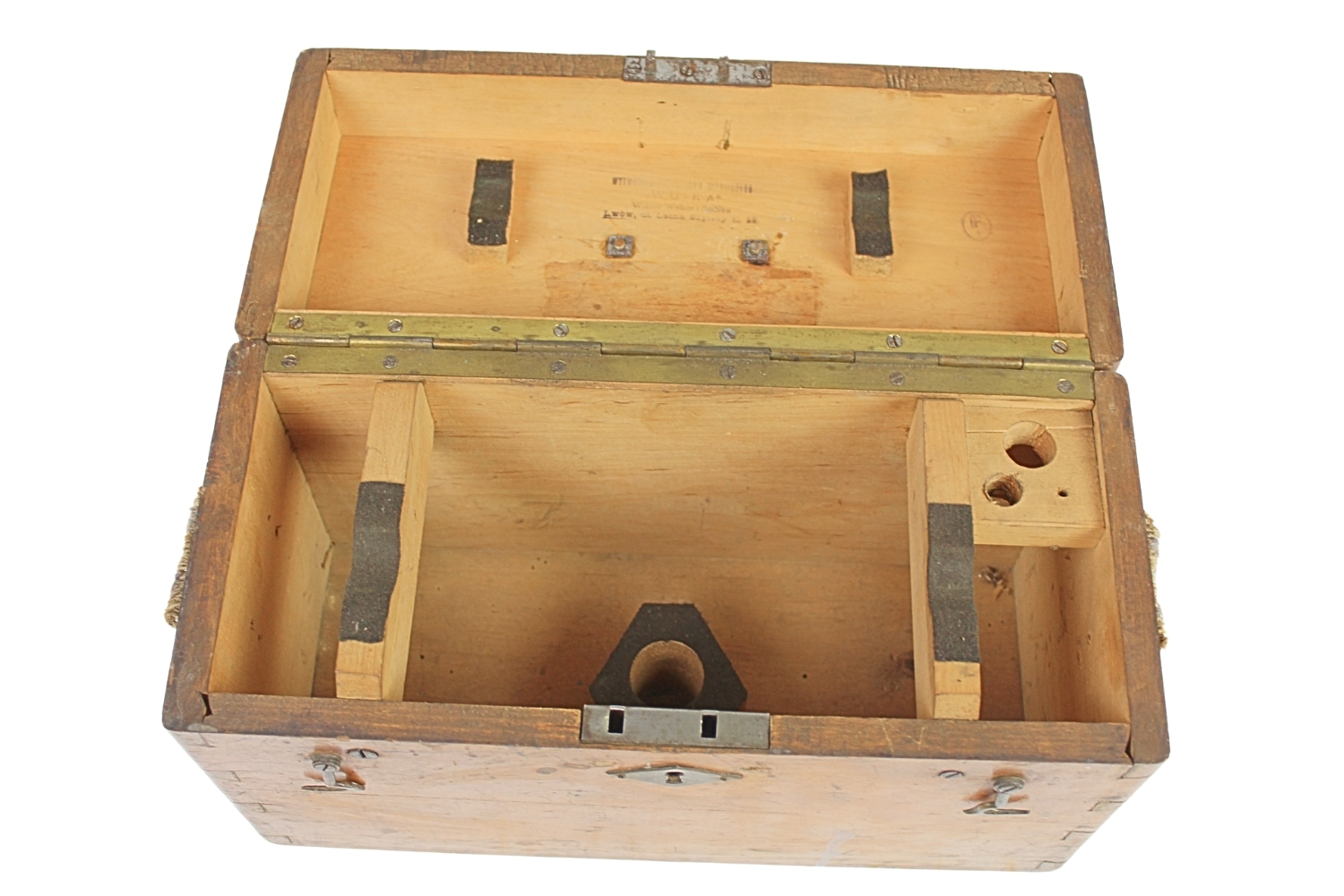 II RP Skrzynia na teodolit WP Kartografia "Wuka" Lwów F1