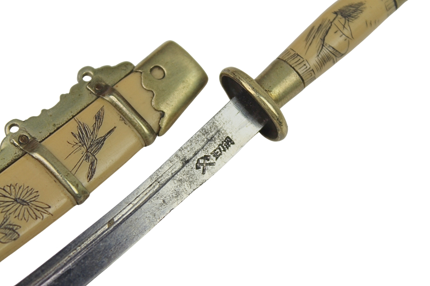 NÓŻ DO LISTÓW W OPRAWIE Z KOŚCI CHINY