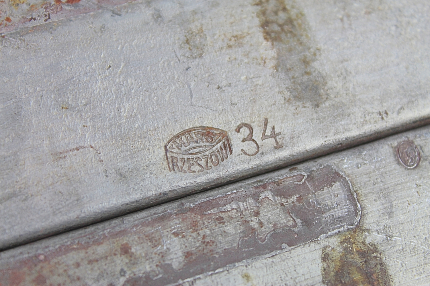 II RP Zestaw pokrywek kanek olejowych Wojska Pancerne, Artyleria Mars Rzeszów