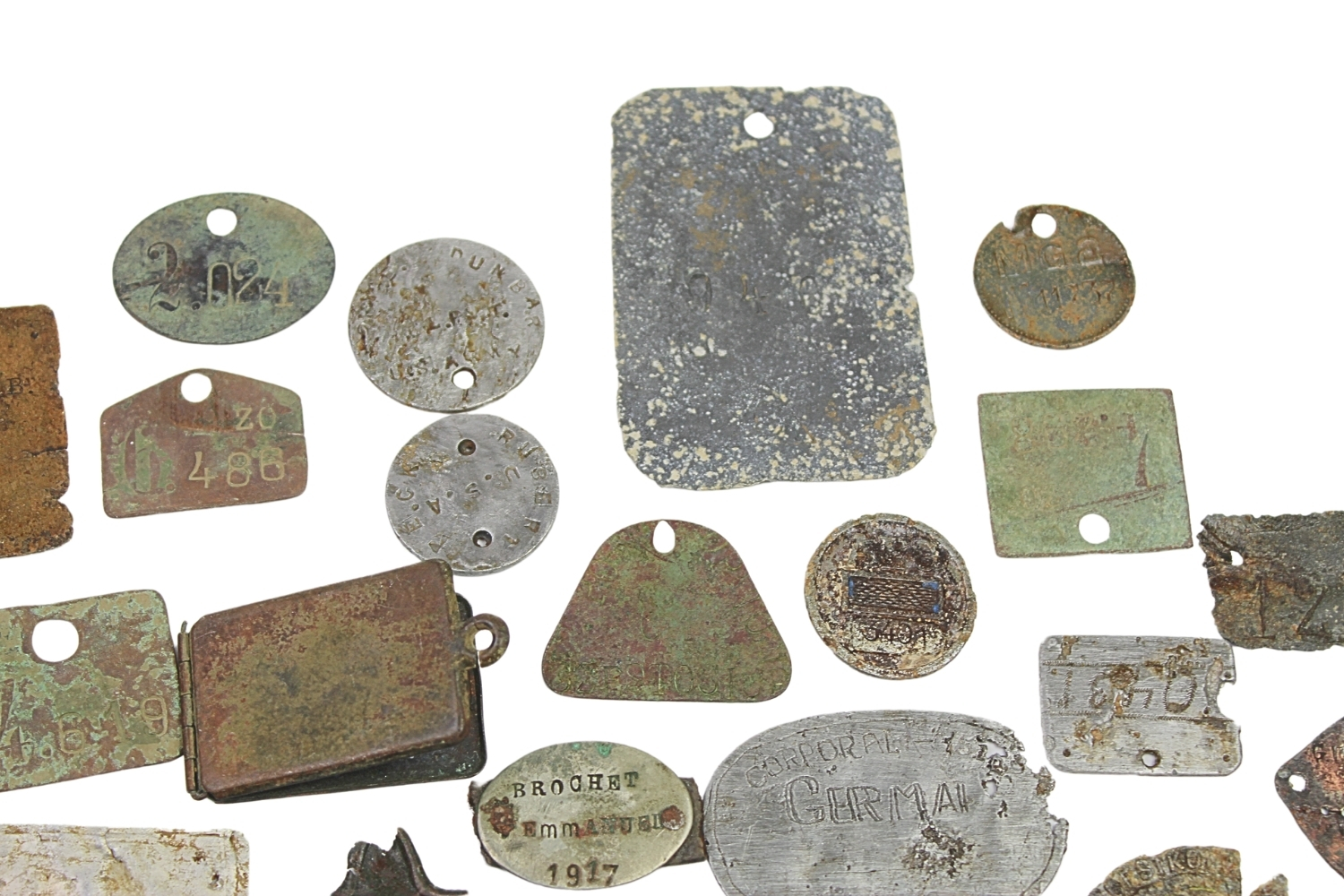 Duży zestaw nieśmiertelników, żetonów