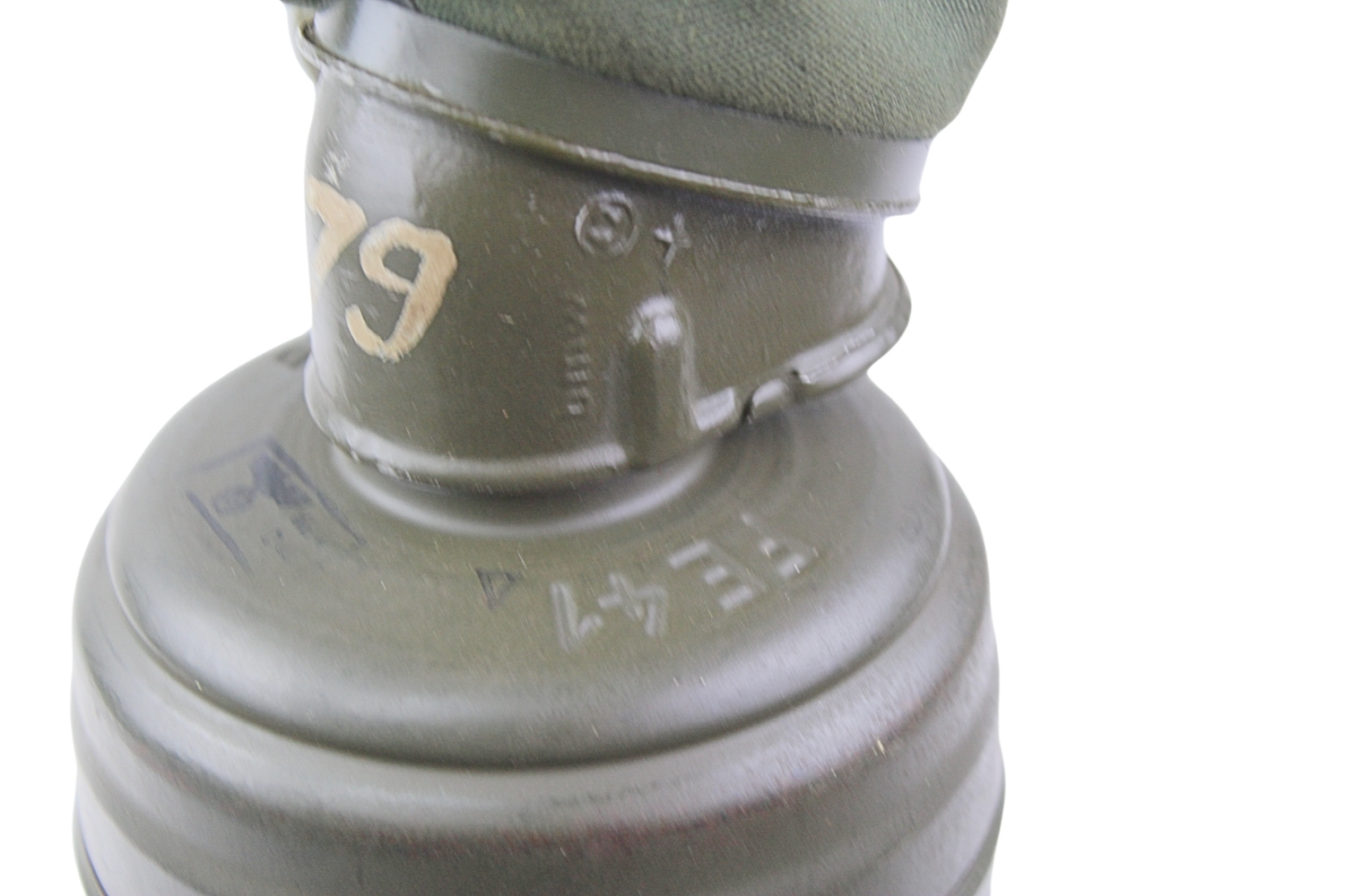 Niemiecka maska przeciwgazowa z puszką 1941