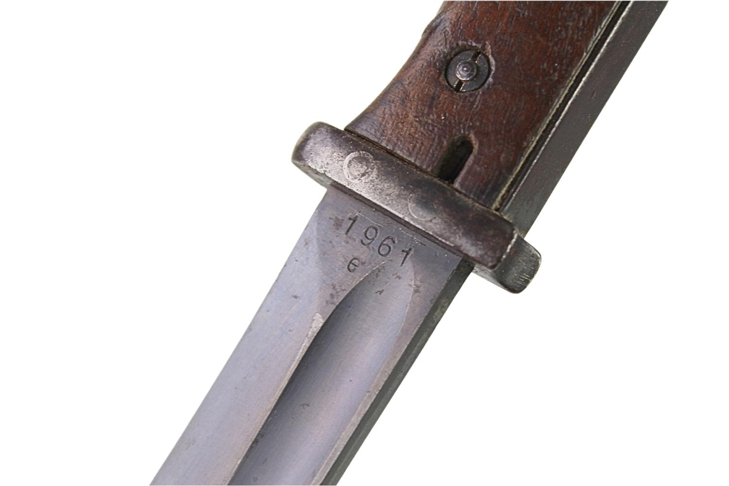 Bagnet niemiecki S84 98 S238 G z żabką