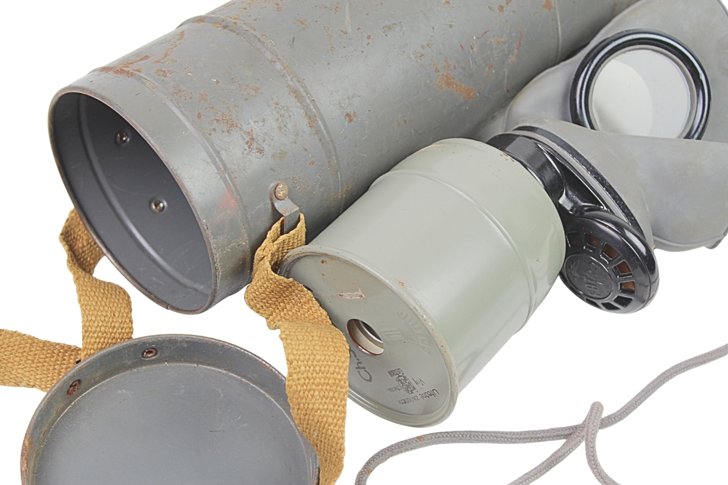 Francuska maska przeciwgazowa z puszką