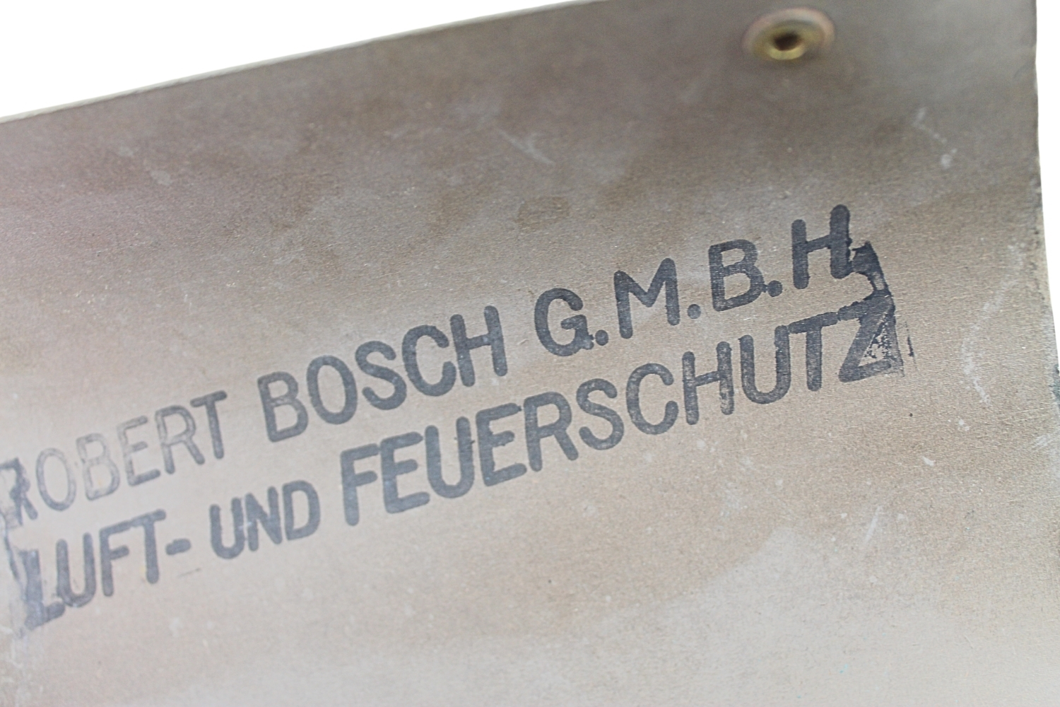 Niemiecka Volksgasmaske z pokrowcem z Fabryki Boscha