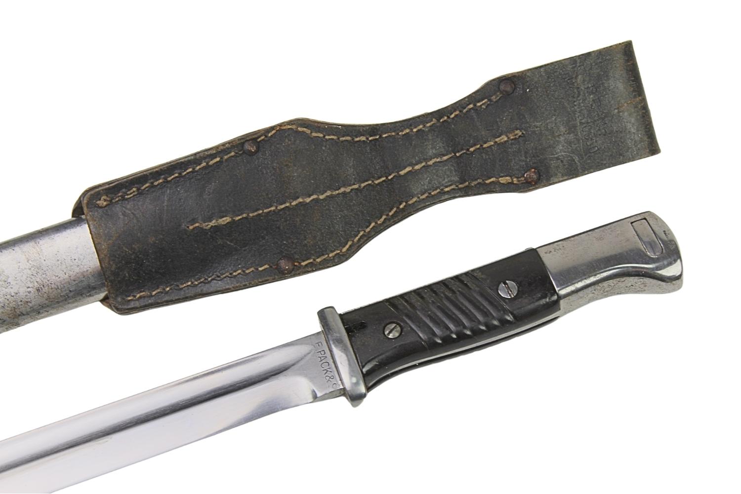 Bagnet niemiecki S84 98 E. Pack & S 1939 zgodny z żabką