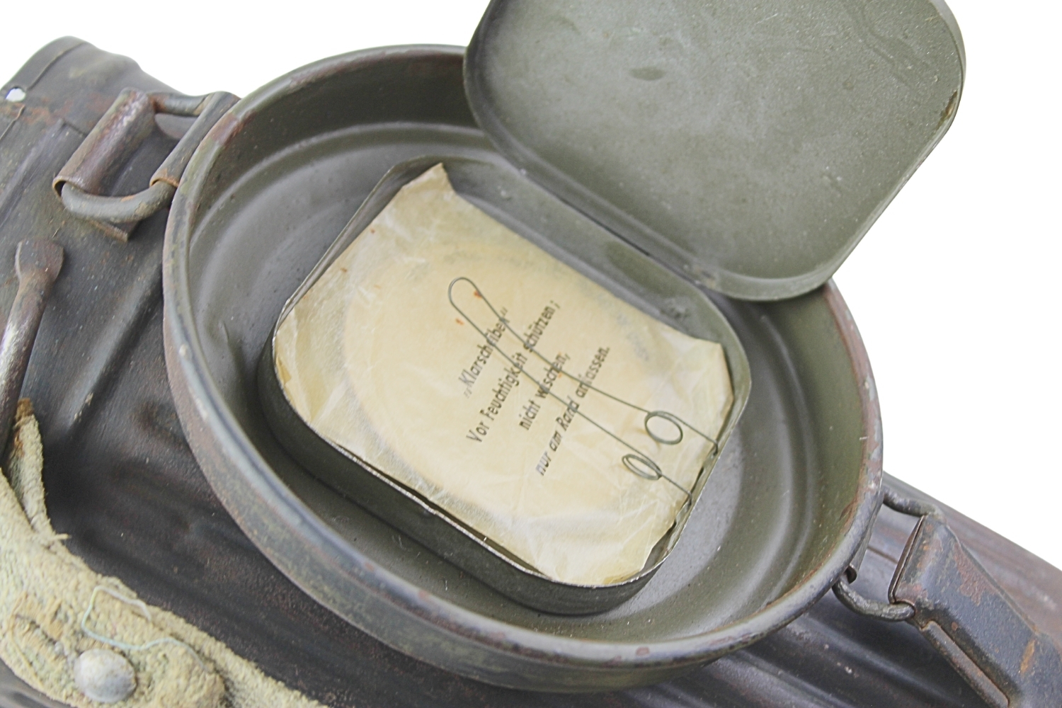 Niemiecka maska przeciwgazowa z puszką 1941