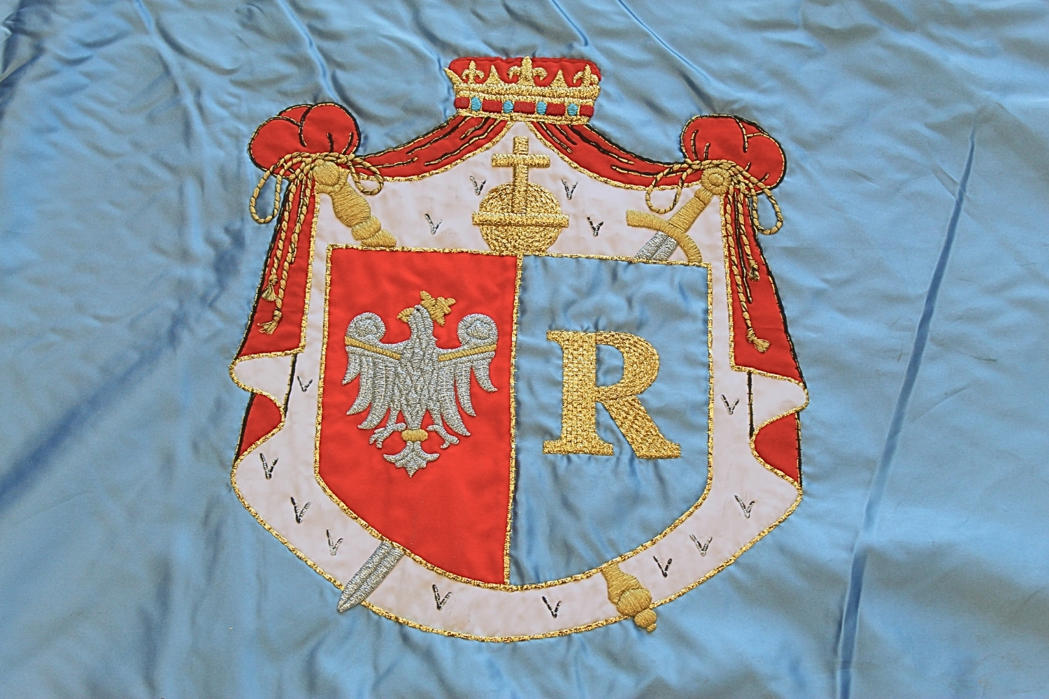 III RP Sztandar Organizacji Polska Liga Monarchistyczna