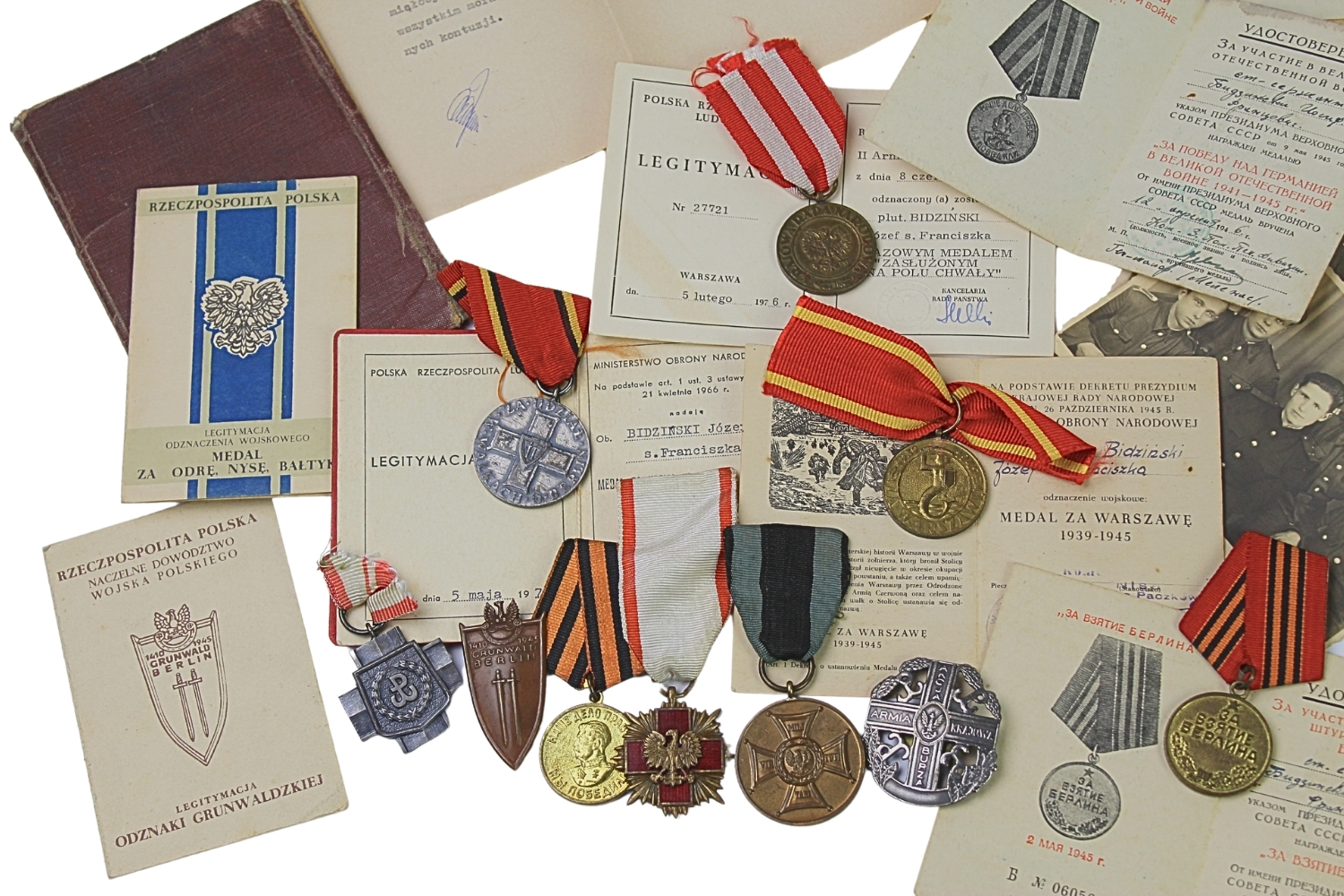 AWP LWP  Zestaw odznaczeń dokumentów, zdjęć po ogniomistrzu Józefie Bidzińskim