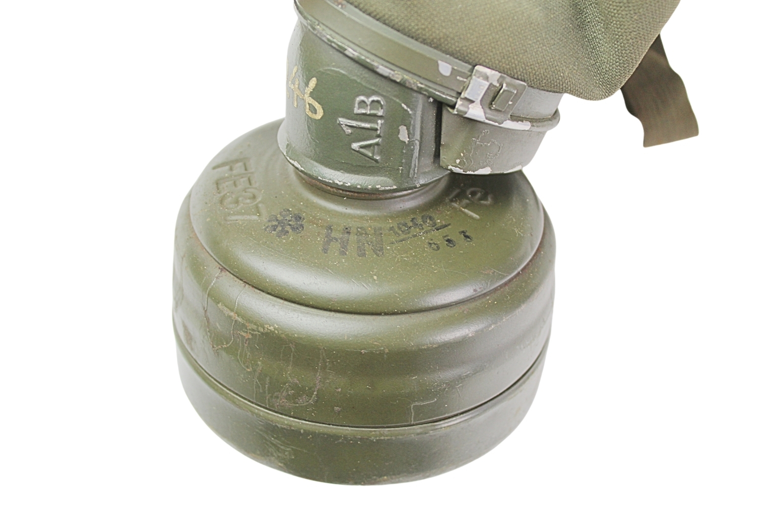 Niemiecka maska przeciwgazowa z puszką 1938