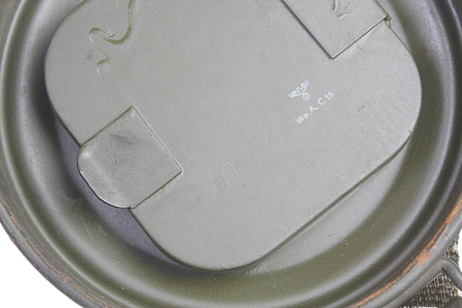 Niemiecka maska przeciwgazowa z puszką frn 1942