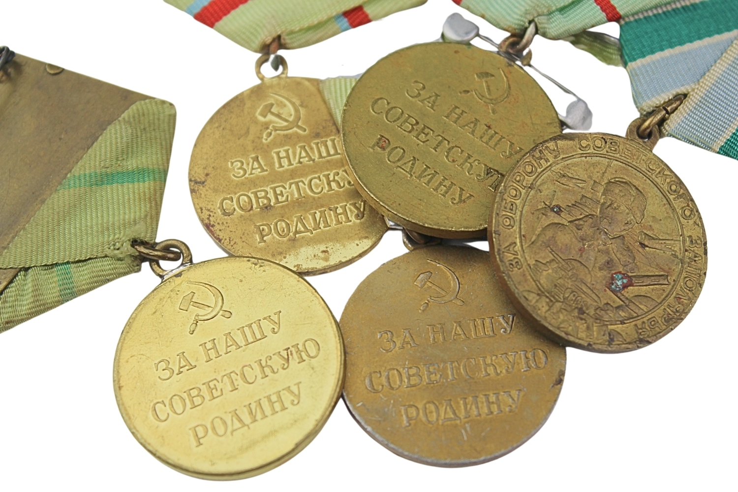 Zestaw medali za obronę ZSRR
