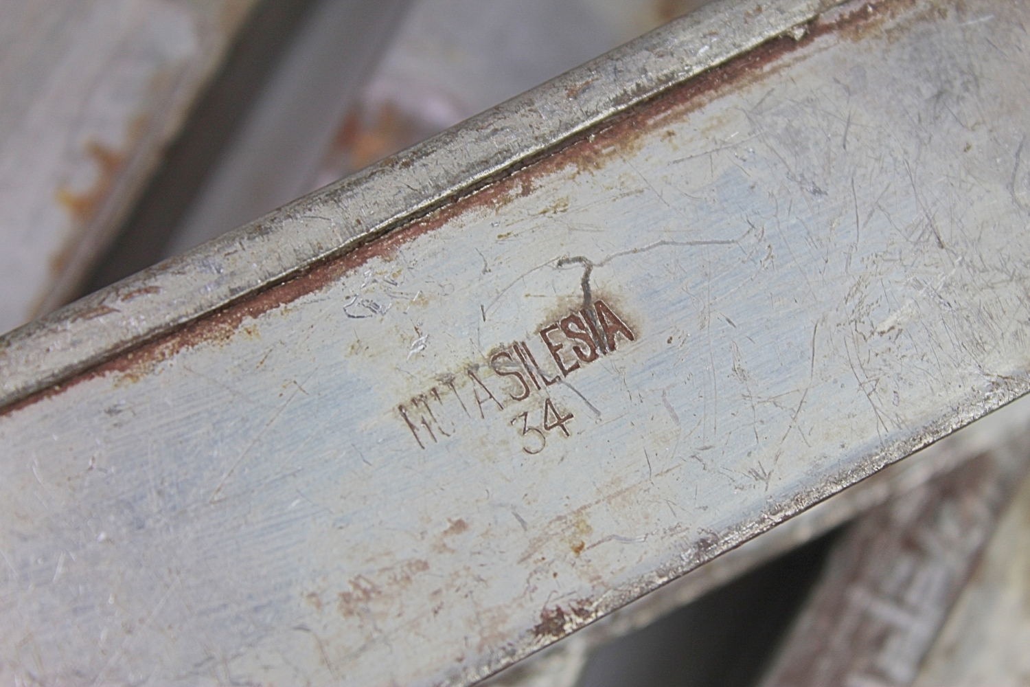 II RP Zestaw pokrywek kanek olejowych Wojska Pancerne, Artyleria Mars Rzeszów