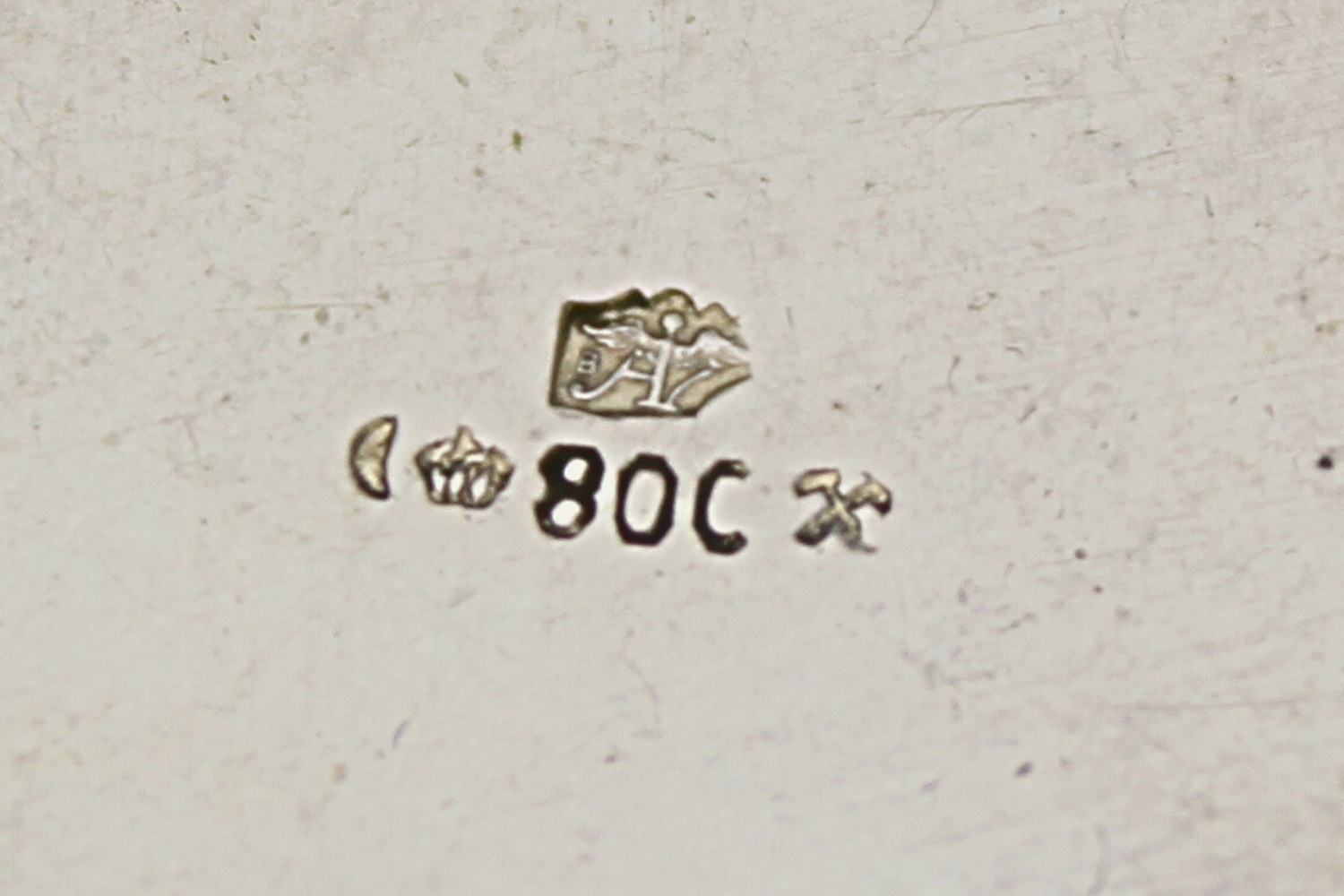 KIELISZEK PATRIOTYCZNY Z NAKŁADANYM ORZEŁKIEM 1914 SREBRO