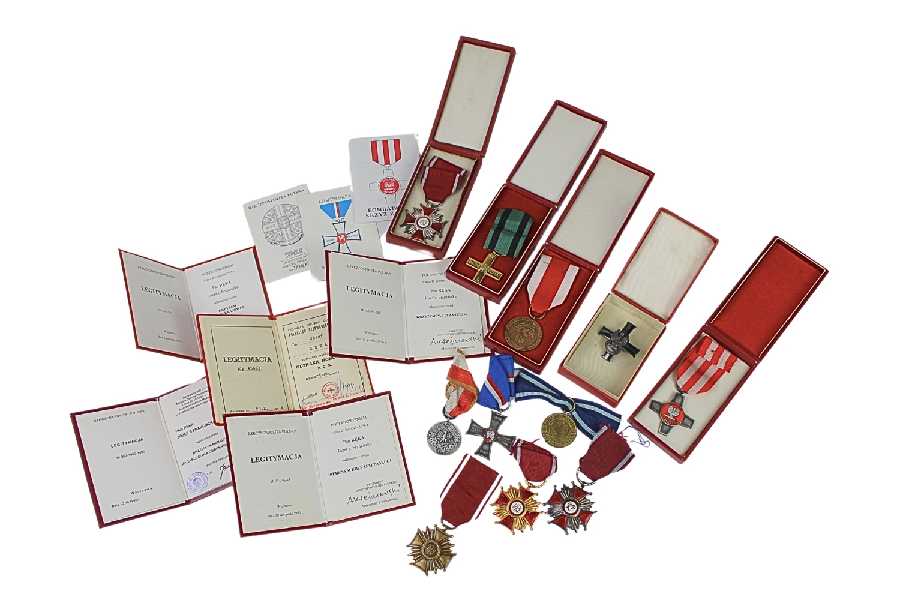 PRL zestaw odznaczeń dokumentów po Józefie Ręka 