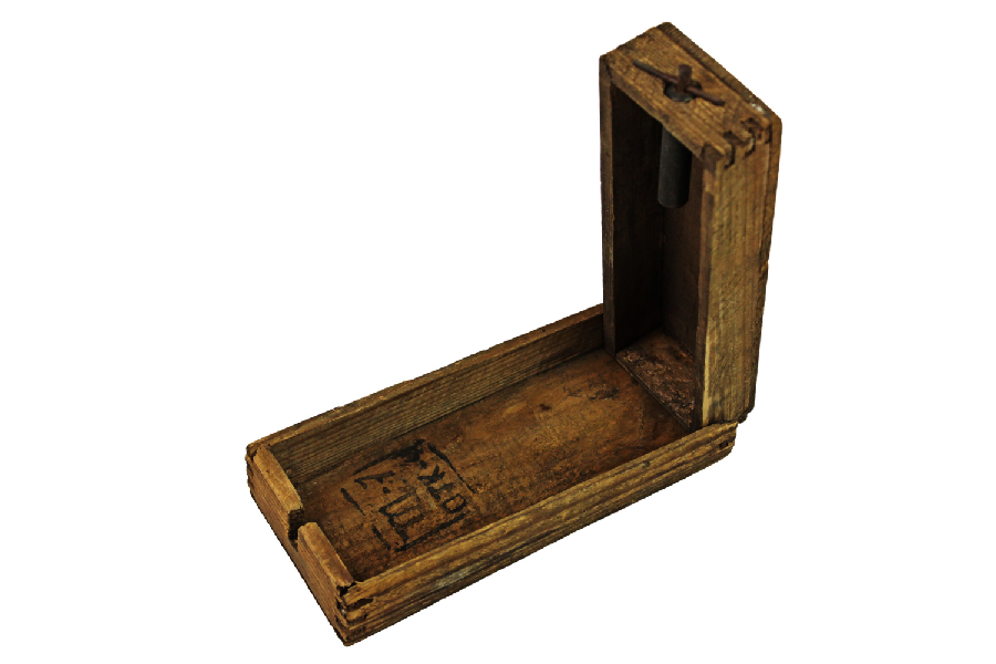 RADZIECKA MINA DREWNIANA PMD SKORUPA DEKORACYJNA