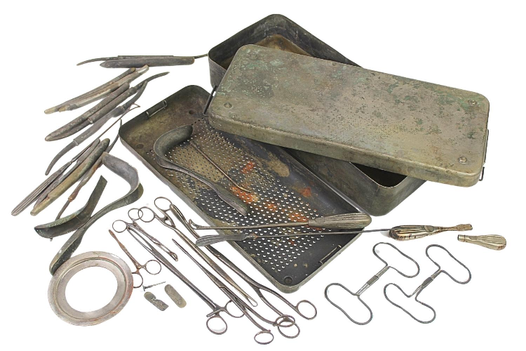 II RP Sterylizator Pojemnik z narzędziami WP SAN A. Mann Warszawa duży