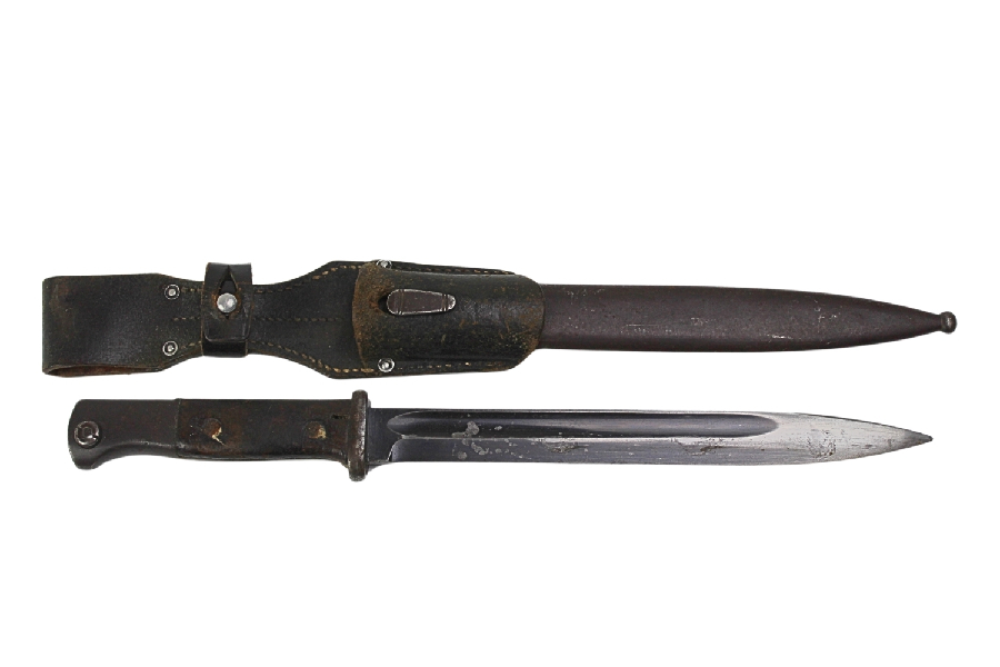 Bagnet niemiecki S84 98 z żabką