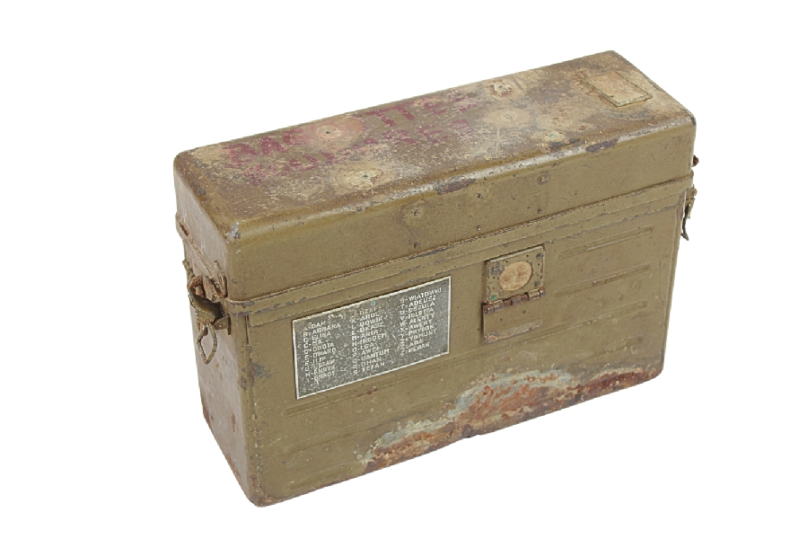 II RP Pudełko po telefonie AP 36