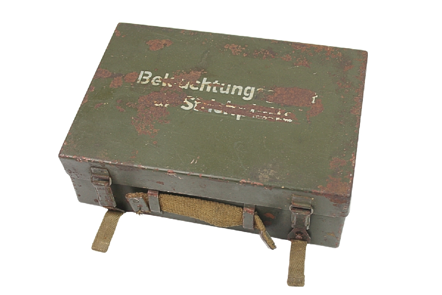 NIEMIECY SKRZYNKA Beleuchtungsgerat fur Strichplatte WH SS