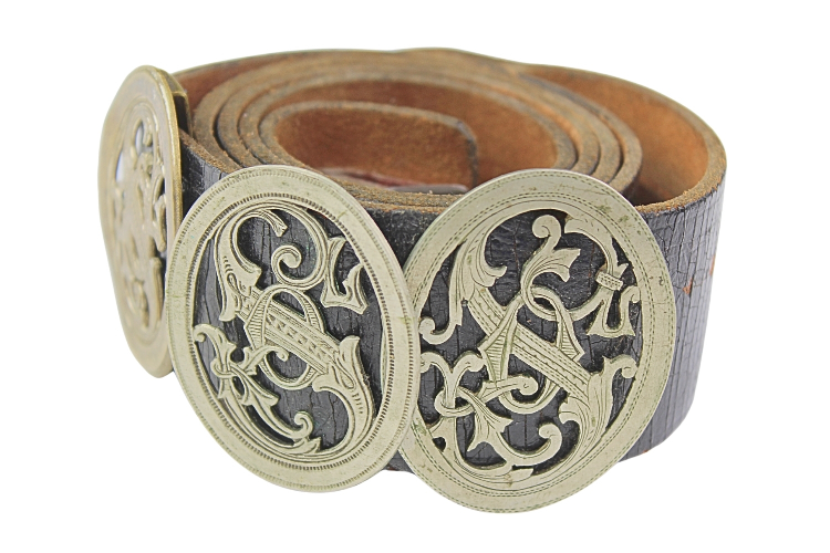 Pas z zestawem klamer Towarzystwo „Sokół”