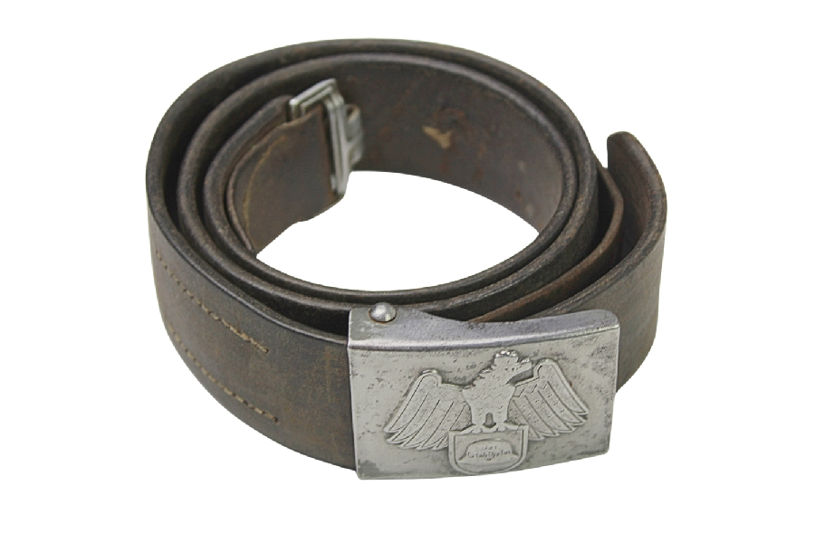 NIEMCY KLAMRA DER STAHLHELM WRAZ Z PASEM