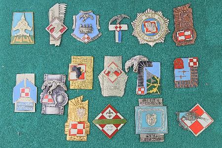 Duży zestaw odznak lotniczych LWP