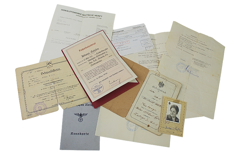 Zestaw niemieckich dokumentów 