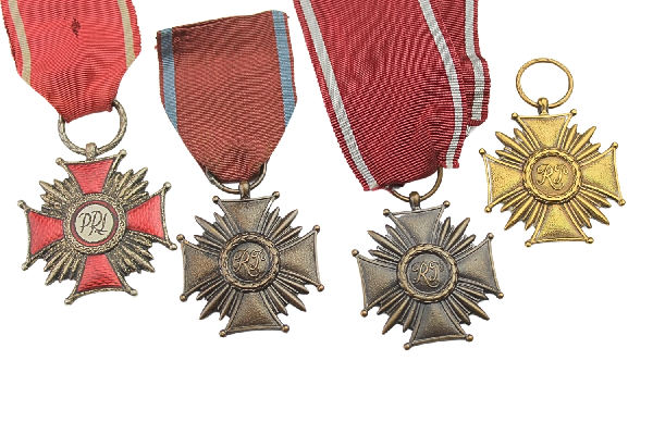 PRL Zestaw 4 x Krzyż zasługi