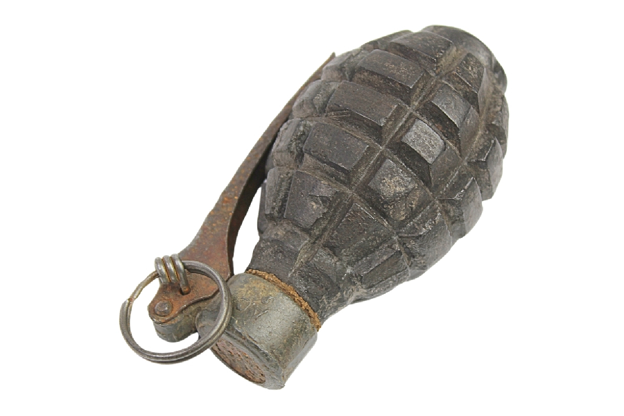 II RP Granat wz.24 z zapalnikiem AC 24 skorupa dekoracyjna 