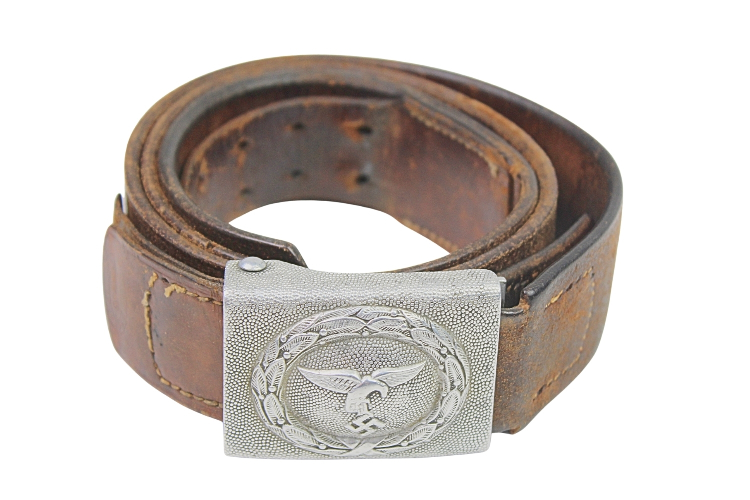 PAS z klamrą LUFTWAFFE 1935/1936 z oznaczeniami żołnierza