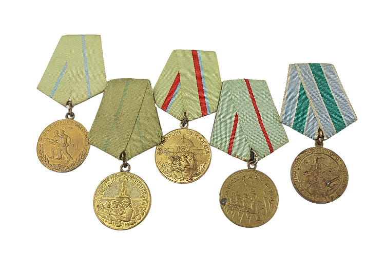 Zestaw medali za obronę ZSRR