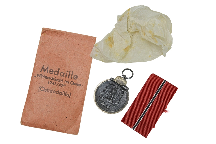 NIEMCY MEDAL ZA KAMPANIĘ ZIMOWĄ NA WSCHODZIE 1941/1942 z opakowaniem