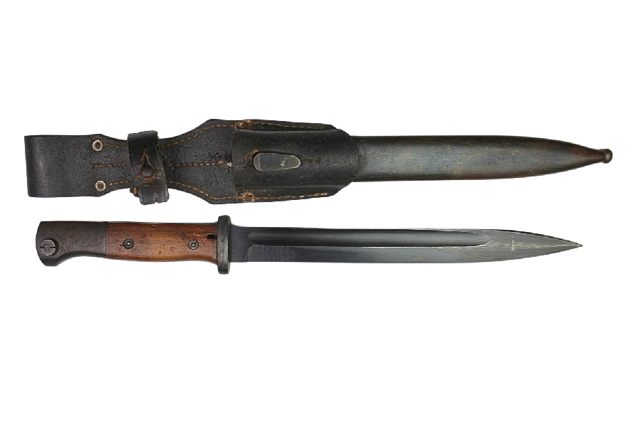 BAGNET NIEMIECKI S84 98 fnj 1944 z żabką